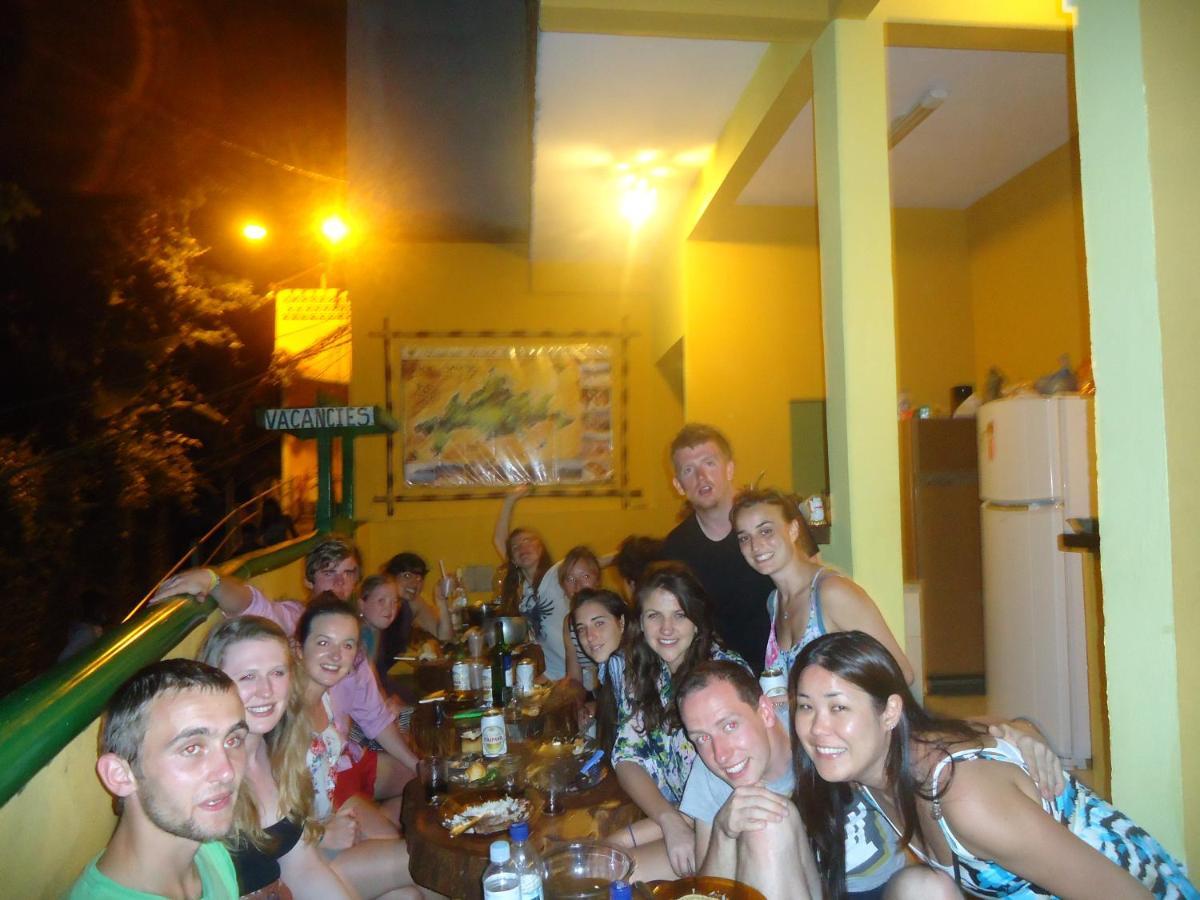Harmoni Hostel & Pousada Vila do Abraao Екстер'єр фото